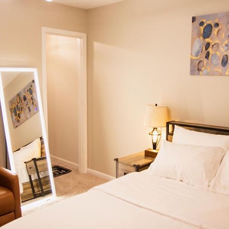 Hometel Premium Guest Suite W/ Private Entrance Ypsilanti Ngoại thất bức ảnh